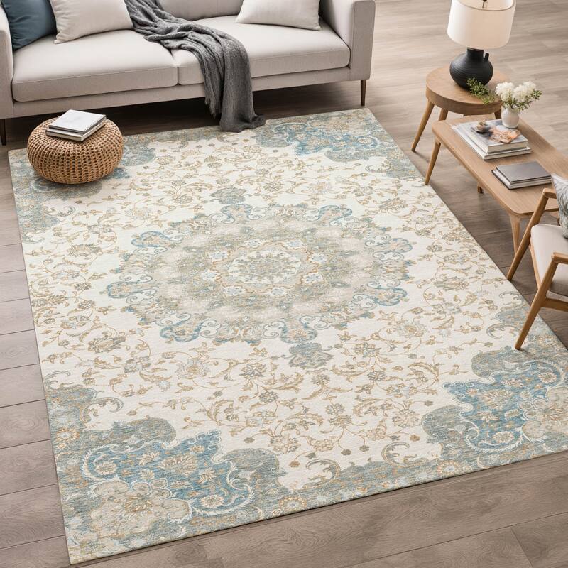 Machine Washable Indoor/ Outdoor Traditional Awaka Chantille Rug