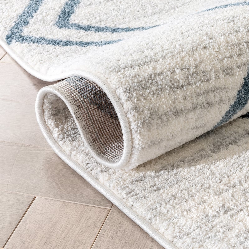 Well Woven Kennedy Reeve Modern Chevron Pattern Area Rug
