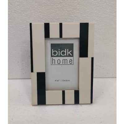 Rectangular Picture Frame - for 4" x 6" Photo - Black and White - 4-inchx6-inch
