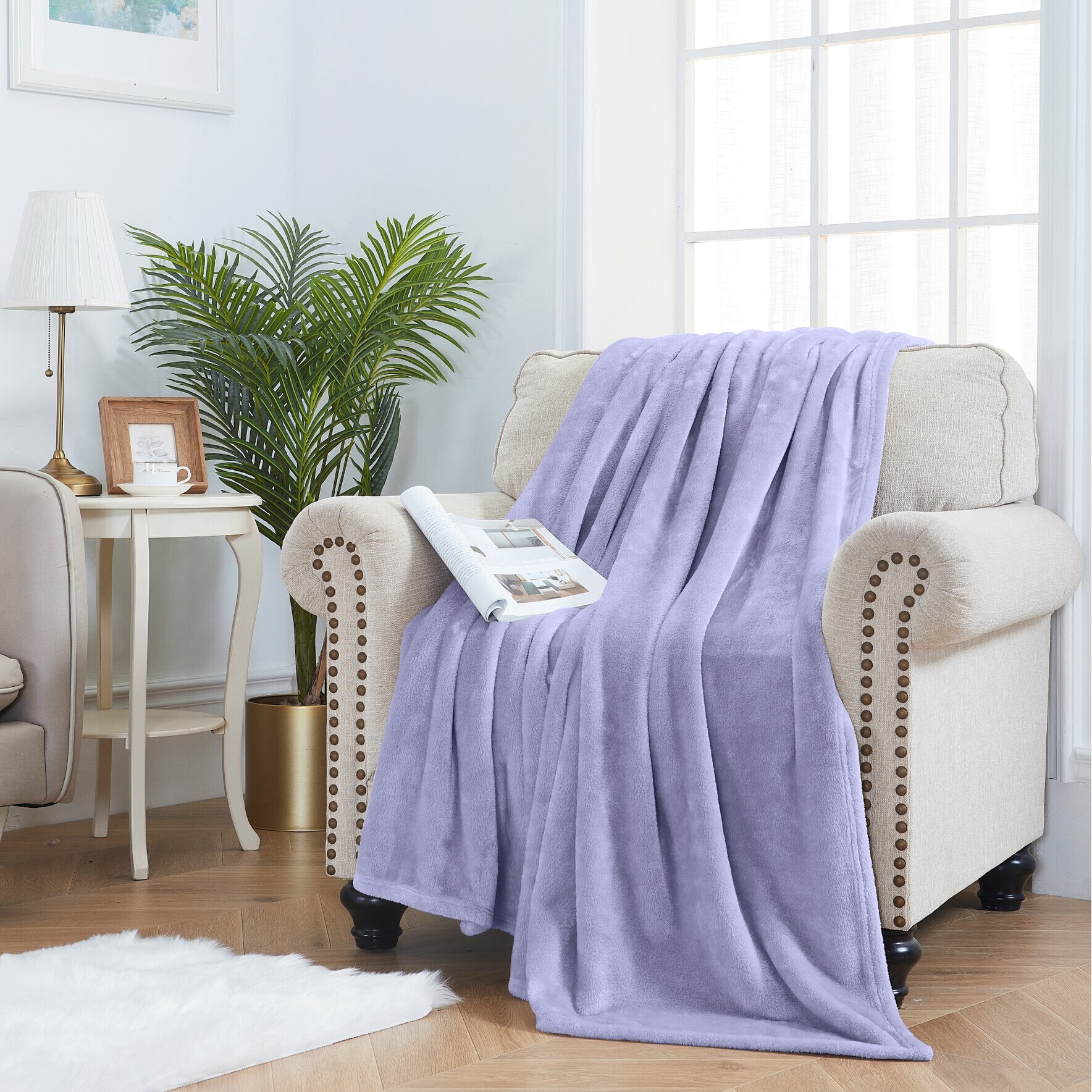 Elle Decor Solid Plush Oversized Throw Blanket Silky Soft and Cozy Flannel Fleece for Bed and Couch Bed Bath Beyond 33238838