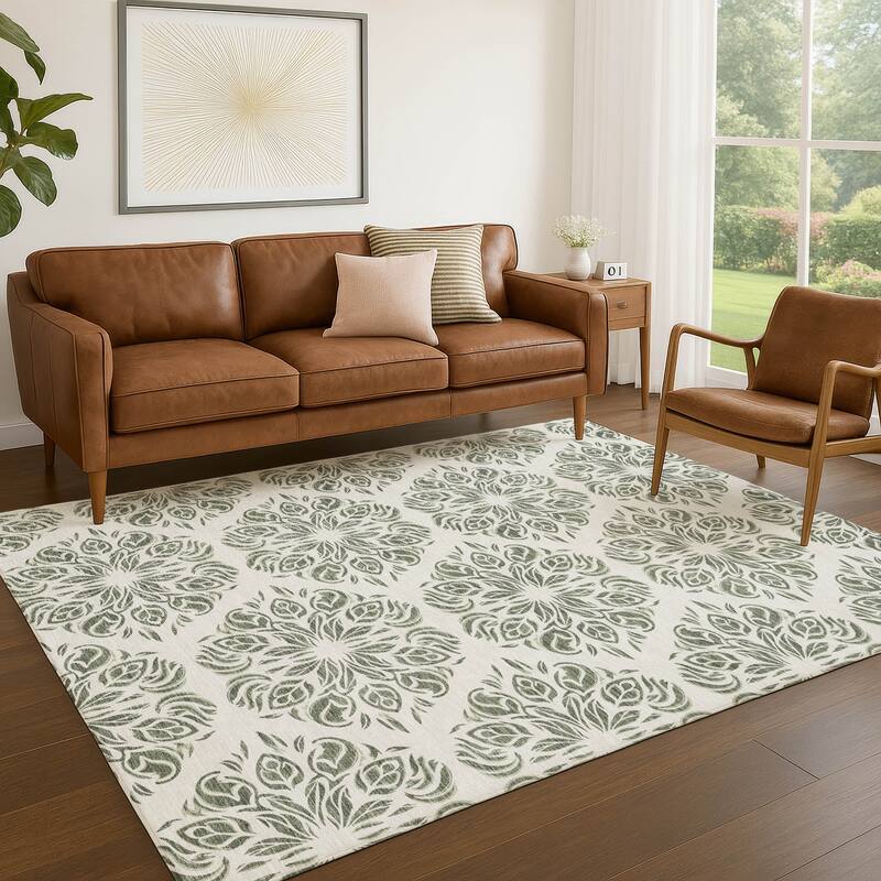 Machine Washable Indoor/ Outdoor Damask Pearl Chantille Rug