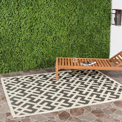SAFAVIEH Courtyard Marita Indoor/ Outdoor Waterproof Patio Backyard Rug