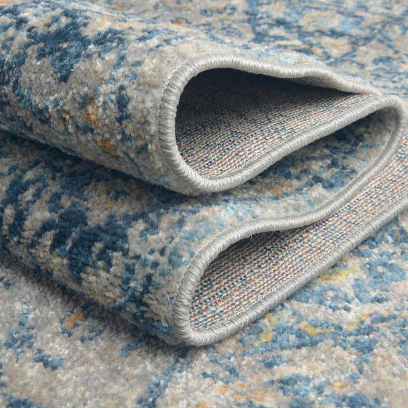 Traditional Nixa Collection Area Rug