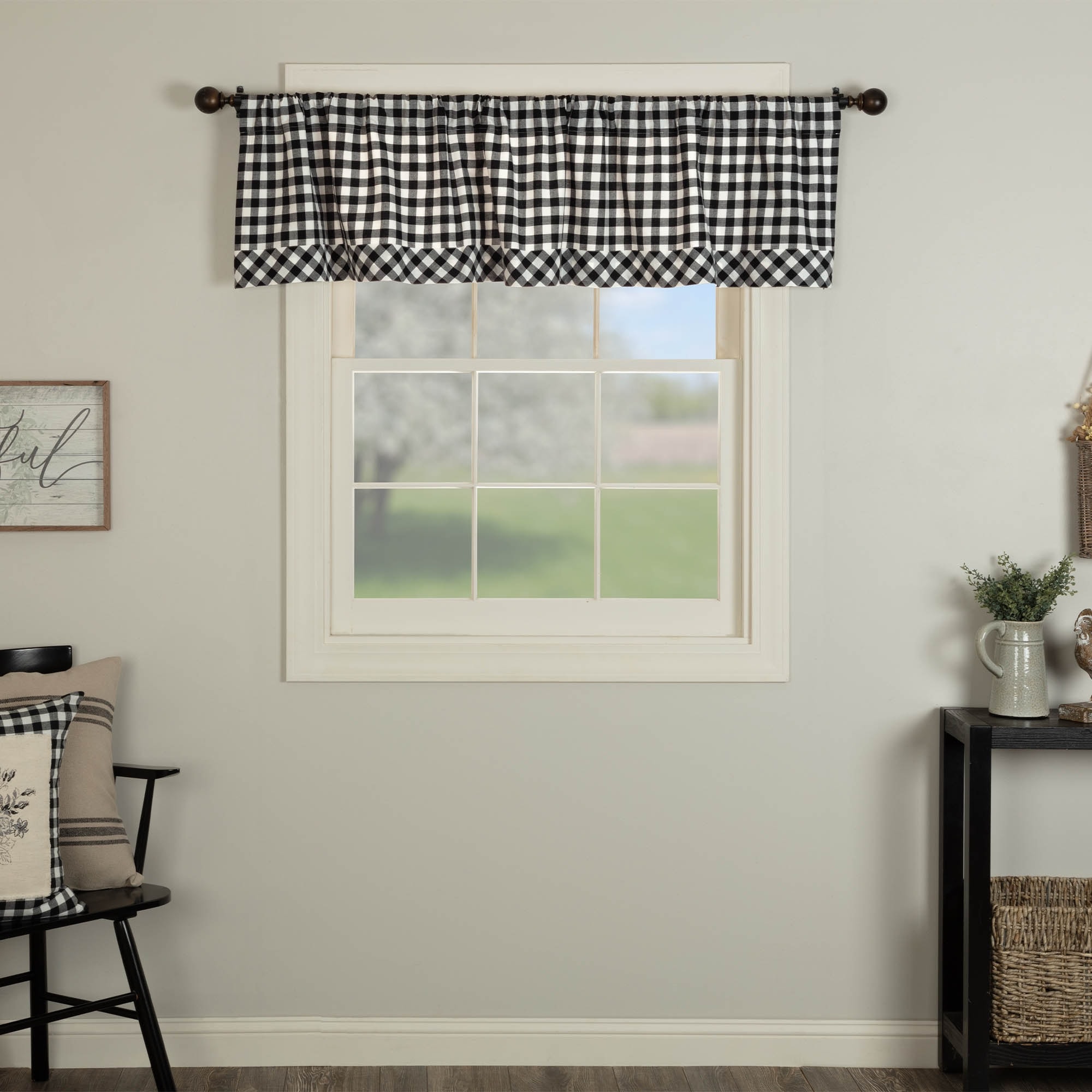 Vintage Check Black Valance