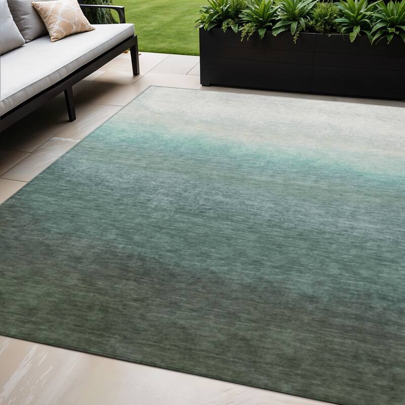HomeRoots Ombre Transitional Rectangle Outdoor Rug - 5' X 8'