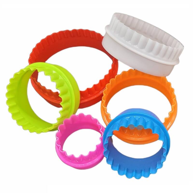 Handy Housewares 6pc Scalloped Biscuit/Cookie Dough Cutter Set, Round & Flower Edged, Dishwasher Safe, Plastic - 1 Set