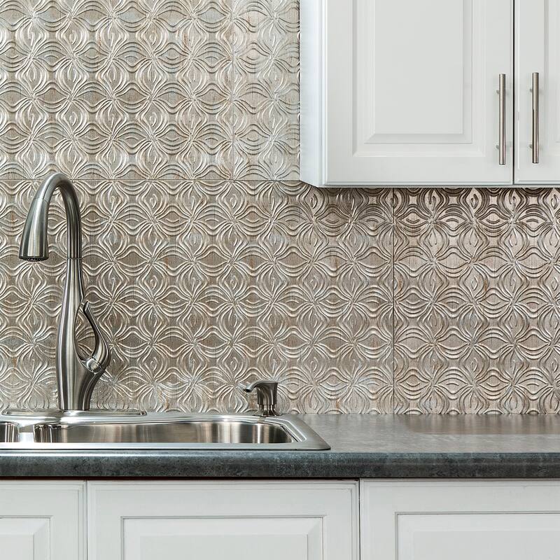 FASÄDE Lotus Decorative Vinyl Backsplash Panel