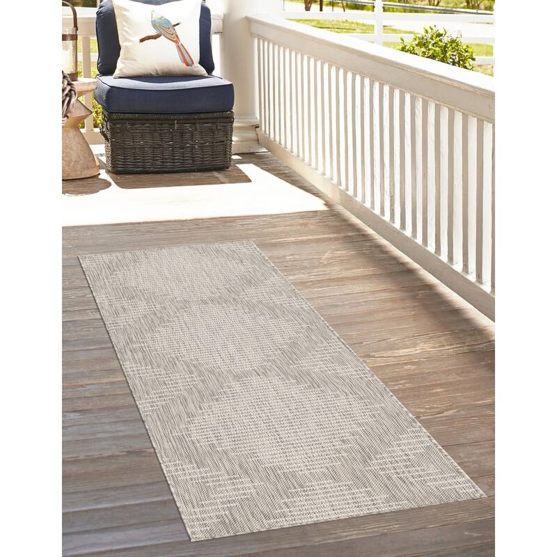 Outdoor Ucul Collection Area Rug - Gray - 2'7"x8'