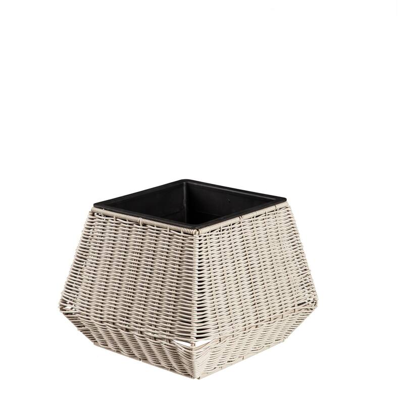 Short Resin Wicker Planter (Set of 3)