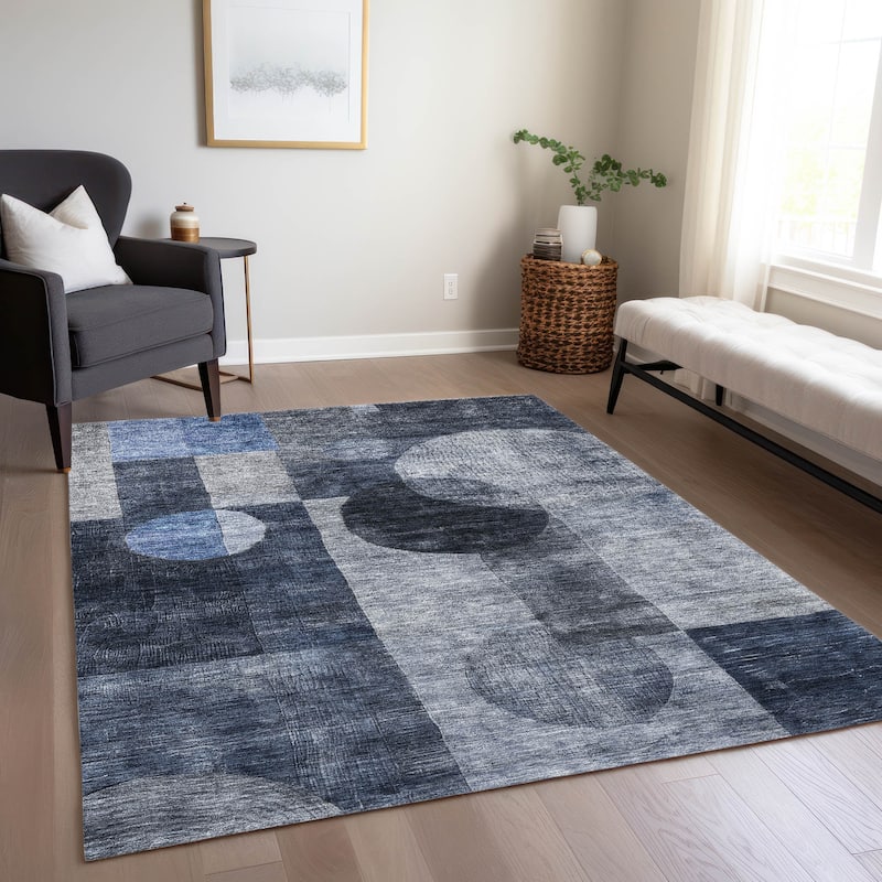 Machine Washable Indoor/ Outdoor Abstract Geo Chantille Rug