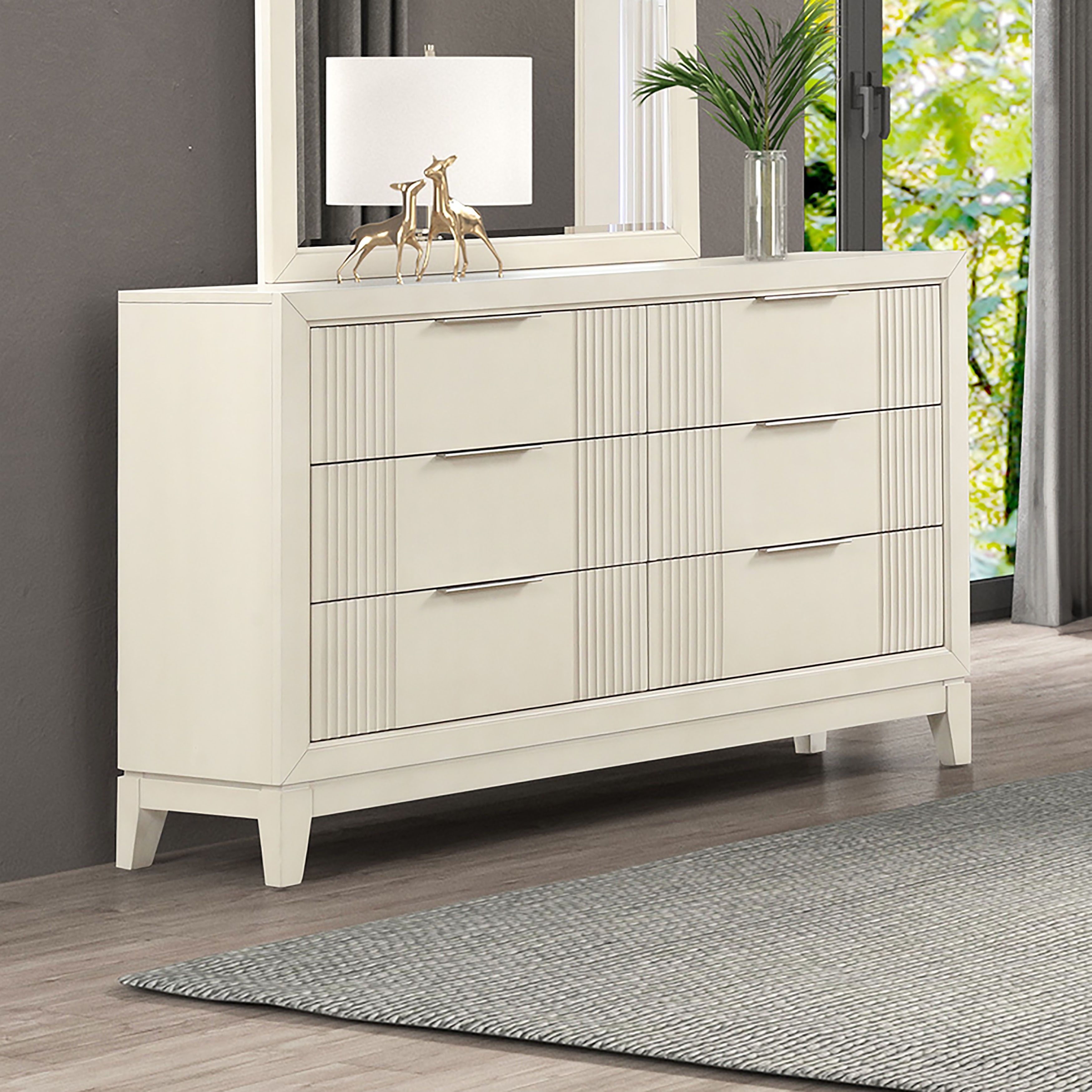 Furniture of America Irwin Antique White Solid Wood 6-Drawer Dresser
