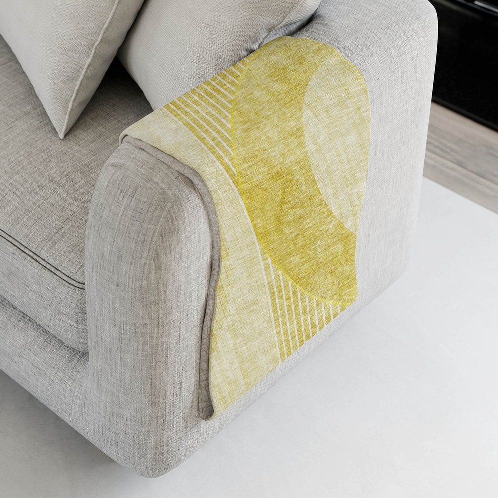 Premium Machine Washable Casual Geo Sherpa Throw Blanket