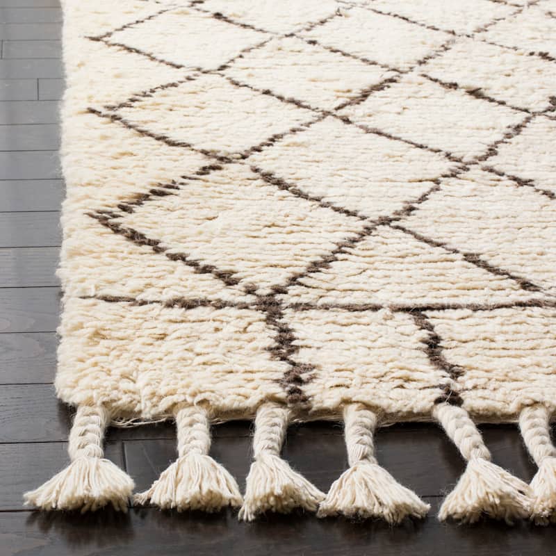 SAFAVIEH Handmade Casablanca Shag Magarete Tribal Wool Rug
