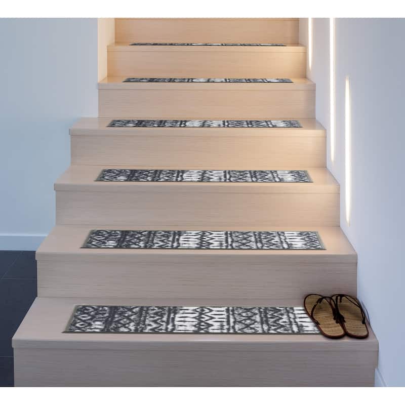 World Rug Gallery Boho Trellis Non-Slip Stair Treads - 8.6" x 26" (Set of 4)