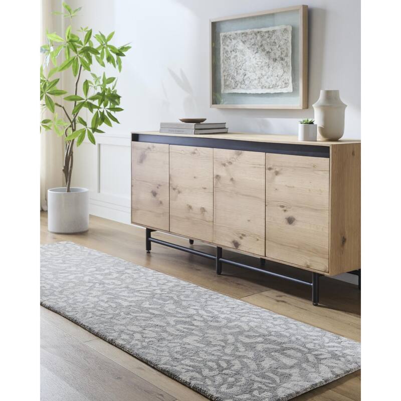 Hand-tufted Jungle Animal Print Wool Area Rug - 2' x 3' - Gray/Light Gray