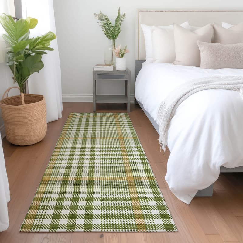 Machine Washable Indoor/ Outdoor Plaid Chantille Rug - Olive - 2'3" x 7'6"