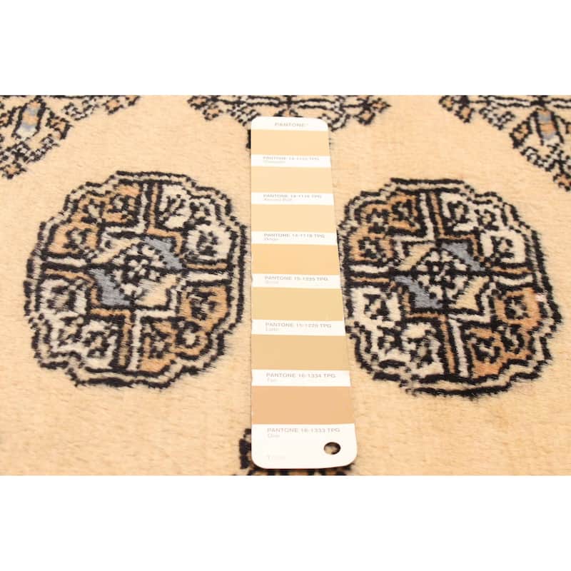 ECARPETGALLERY Hand-knotted Peshawar Bokhara Beige Wool Rug - 3'1 x 5'3