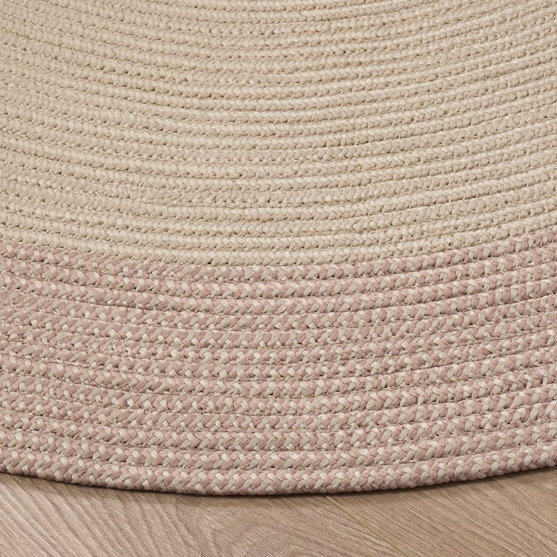 SAFAVIEH Handmade Braided Blodwen Washable Indoor/Outdoor Rug - Weather Resistant & Easy Cleaning