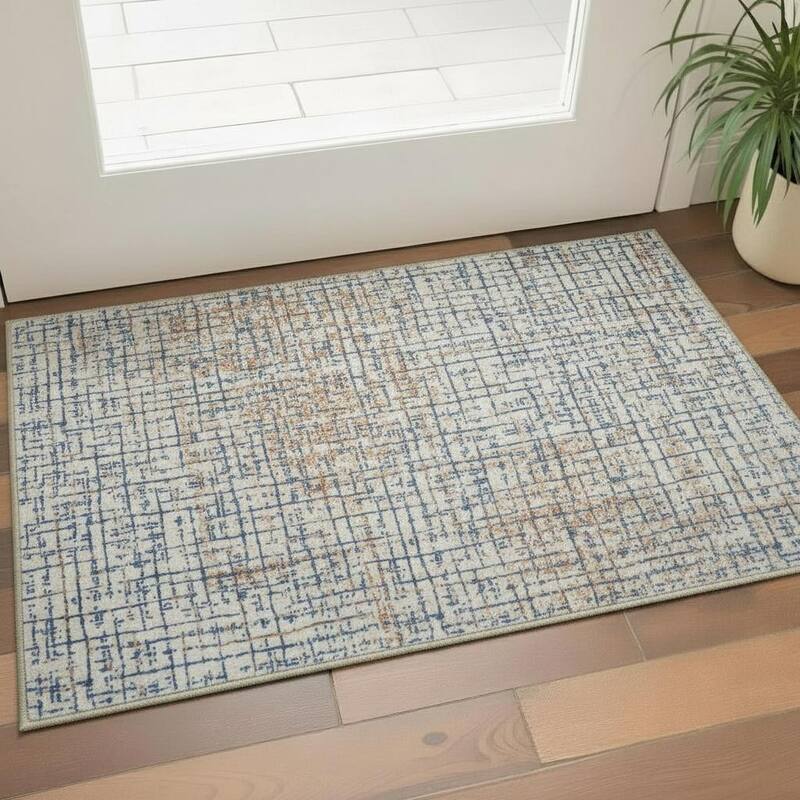 HomeRoots Abstract Modern, Contemporary Rectangle Area Rug - 3' X 5'