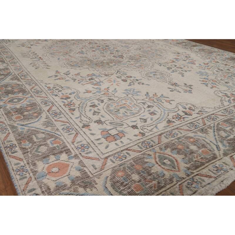 Beige / Ivory Medallion Tabriz Persian Area Rug Handmade Wool Carpet - 6'6"x 9'8"