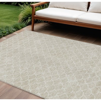 HomeRoots Geometric Transitional Rectangle Outdoor Rug