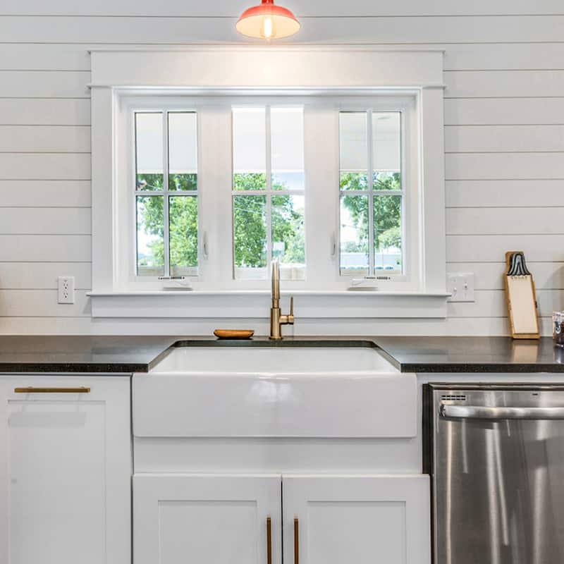 Grace Crisp White Fireclay 34″ Single Bowl Quick-Fit Undermount Farmhouse Apron Kitchen Sink