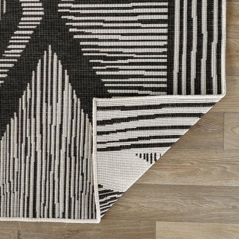 World Rug Gallery Contemporary Geometric Stripe Weather Resistant Reversible Indoor/Outdoor Area Rug