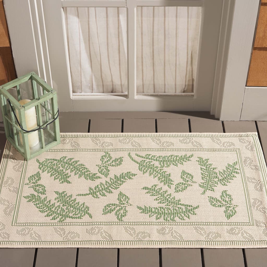 SAFAVIEH Courtyard Rosaria Indoor/ Outdoor Waterproof Patio Backyard Rug