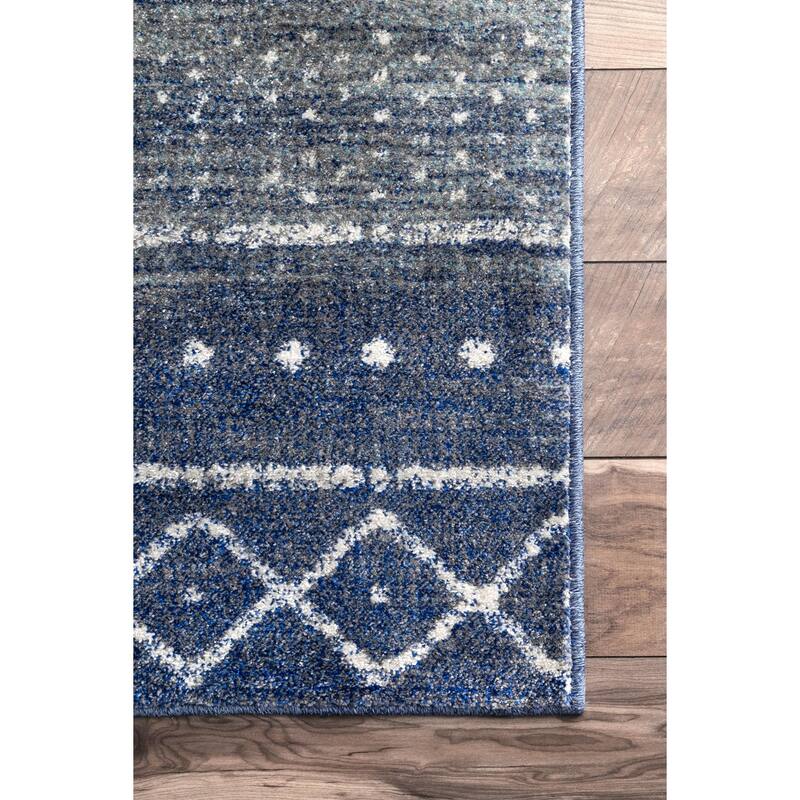 Nuloom Contemporary Vintage Faded Aztec Milo Geo Print Area Rug