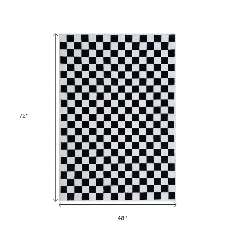 HomeRoots Checkered Modern Rectangle Area Rug - 72 in. x 48 in. x 0.4 in.