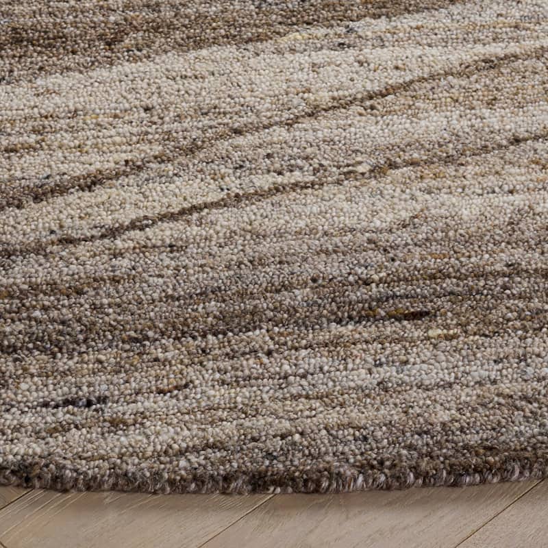 SAFAVIEH Handmade Oakwood Gislena Wool Rug