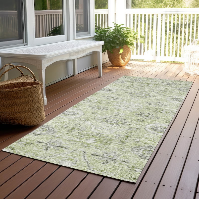 Machine Washable Indoor/ Outdoor Vintage Traditional Chantille Rug