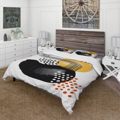 Designart 'Black & Yellow Minimalistic Shapes With Polka Dots' Modern Duvet Cover Set