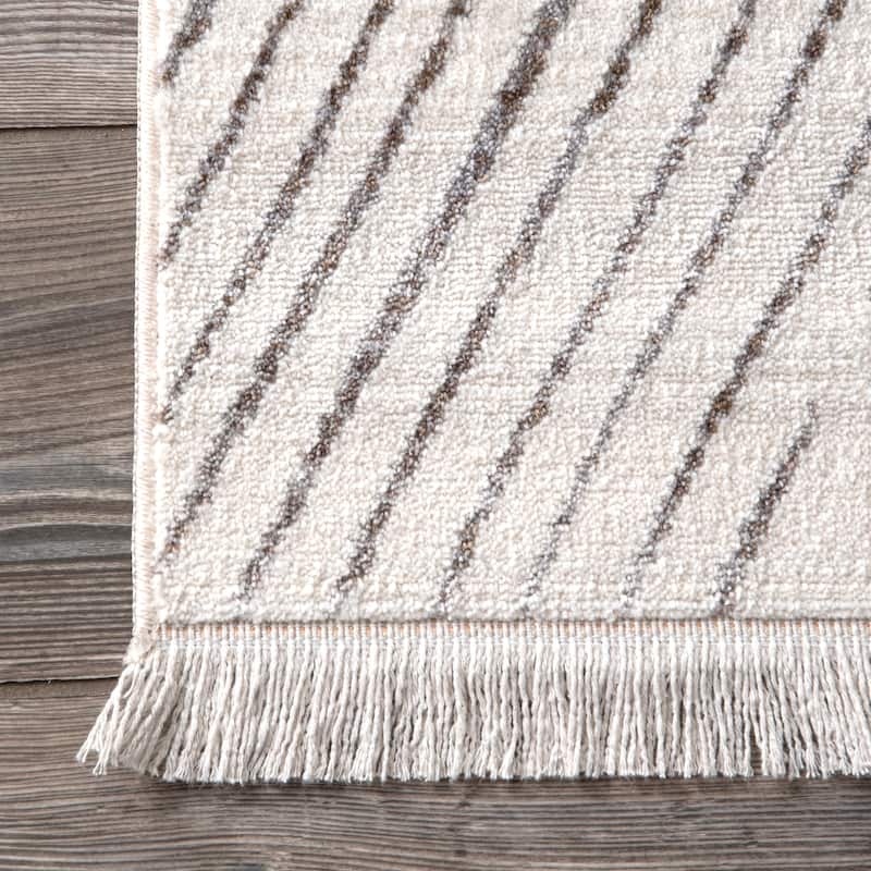 Nuloom Jazlyn Broken Chevrons Area Rug