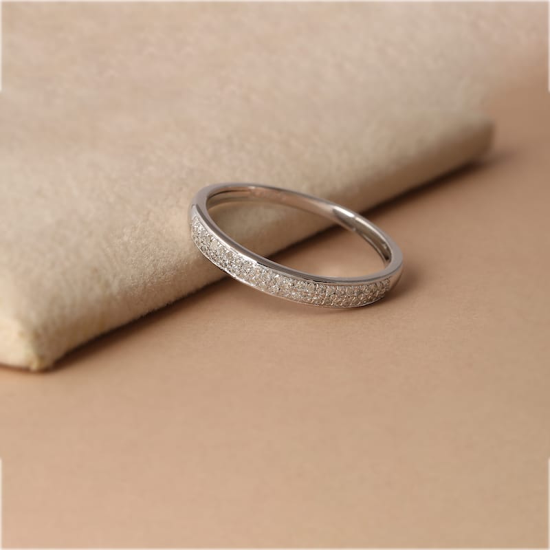 1/6ct TDW Diamond Band in Silver for Women