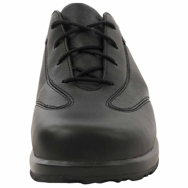 dunham's womens shoes