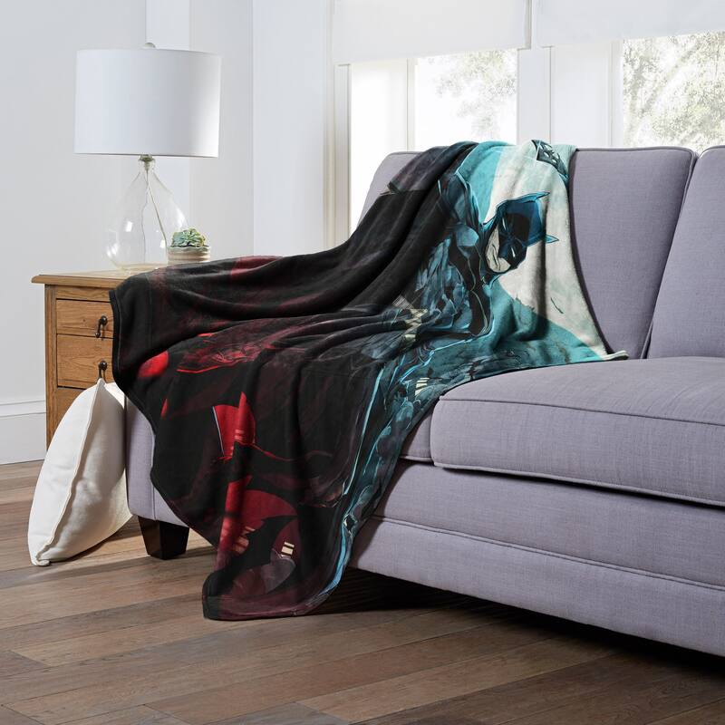 Warner Brothers DC Batman Stylized Batman Silk Touch Throw Blanket