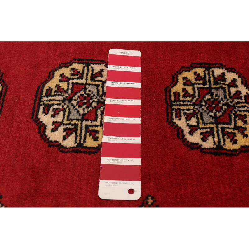 ECARPETGALLERY Hand-knotted Peshawar Bokhara Red Wool Rug - 2'7 x 6'10