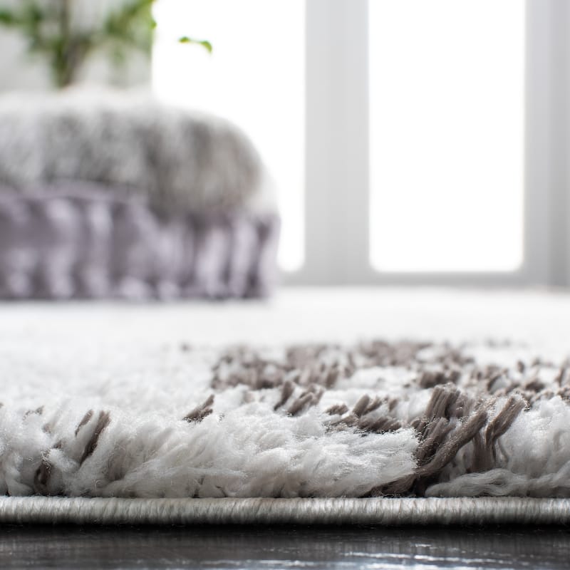 SAFAVIEH Berber Shag Anneli Modern 1.25-inch Thick Rug