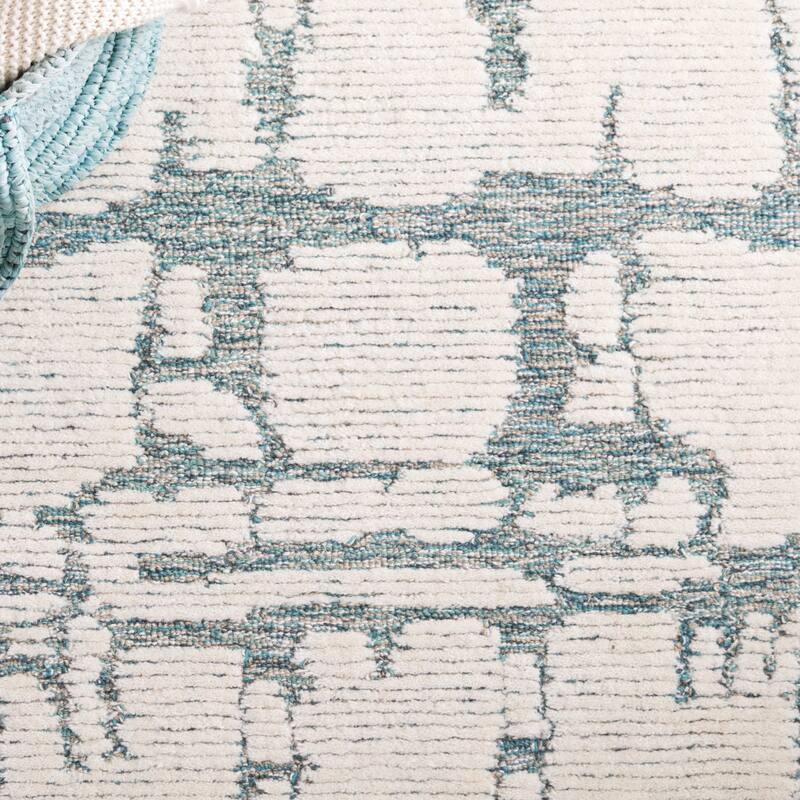 Martha Stewart by SAFAVIEH, Handmade Siun Abstract Wool Rug