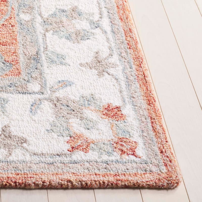 SAFAVIEH Handmade Heritage Sigþridur Traditional Wool Rug