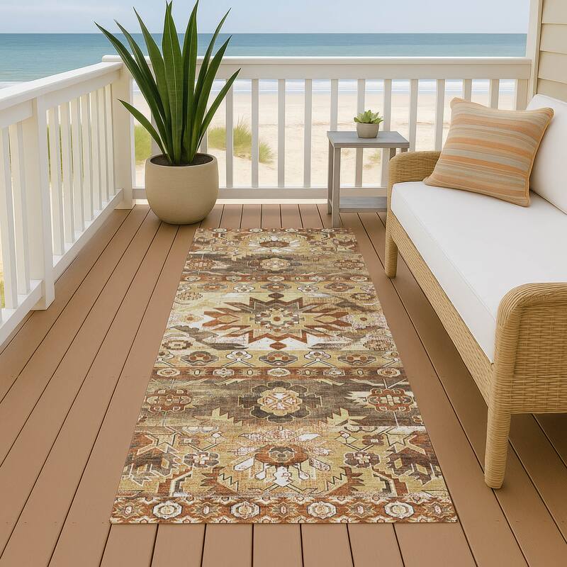 Machine Washable Indoor/ Outdoor Traditional Hudson Chantille Rug - Gold - 2'3" x 7'6"