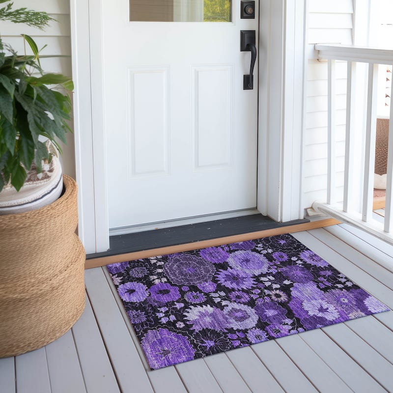 Machine Washable Indoor/ Outdoor Modern Floral Chantille Rug - Purple - 1'8" x 2'6"