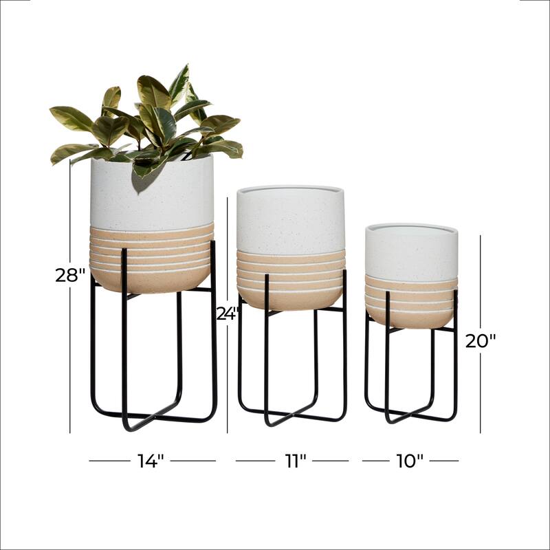 White Metal Indoor Outdoor Planter with Removable Stand (Set of 3) - 14 x 14 x 28Round