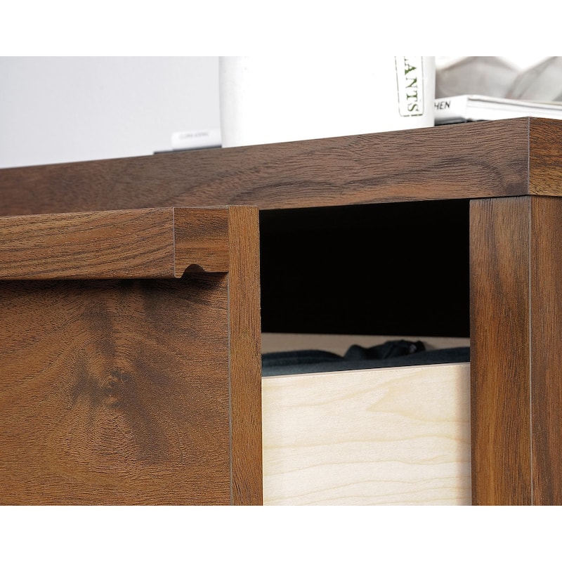 Harvey Park 4-Drawer Chest
