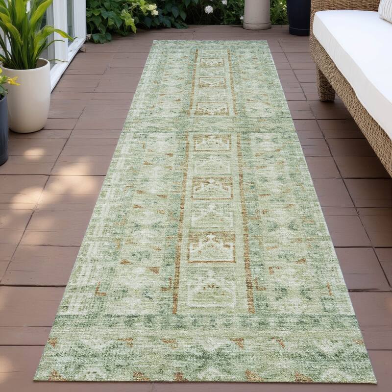Machine Washable Indoor/Outdoor Global Traditional Chantille Rug - Green - 2'3" x 7'6"