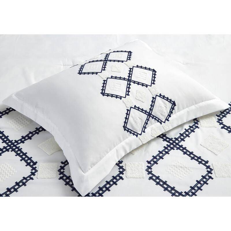 Nanshing Nayeli 7 Piece Modern Contemporary Comforter Set