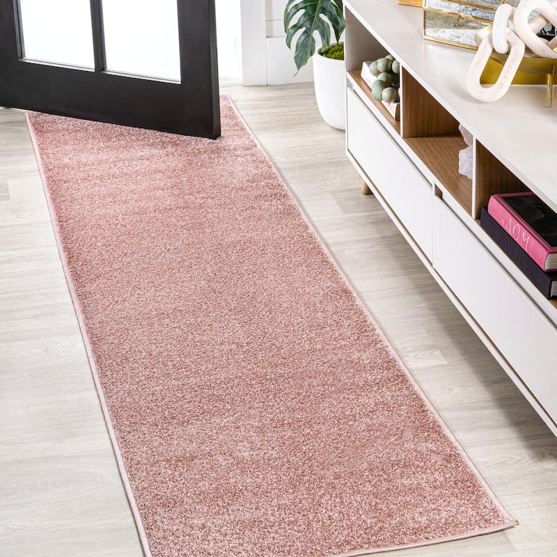 JONATHAN Y Tumbling Solid Low-Pile Area Rug - 10 X 14 - Pink