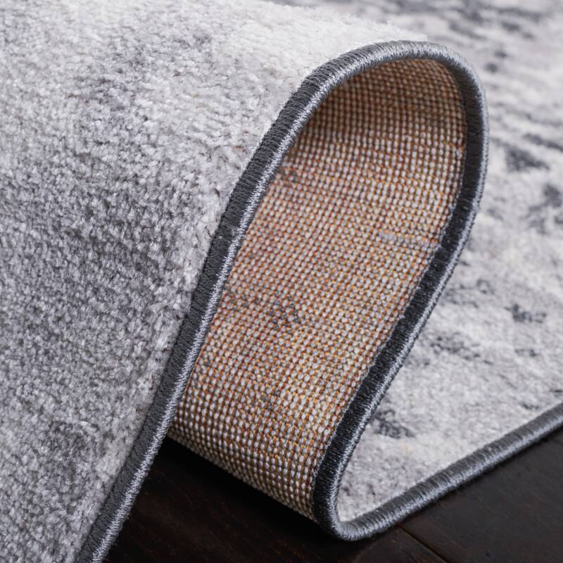 SAFAVIEH Toscana Amalia Abstract Rug