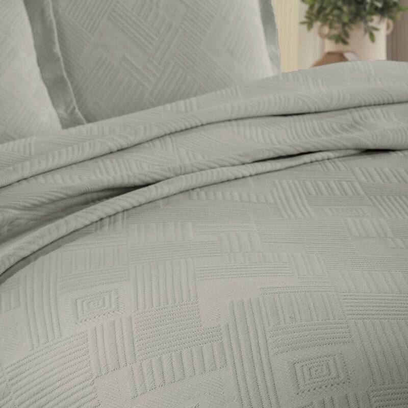 Superior Geometric Fret Cotton Decorative Bedspread Set